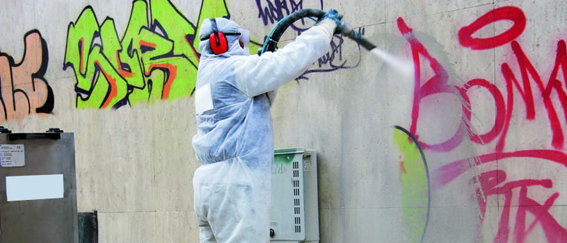 Podemos eliminar rápida y fácilmente el graffiti de ladrillos, piedra y hormigón.